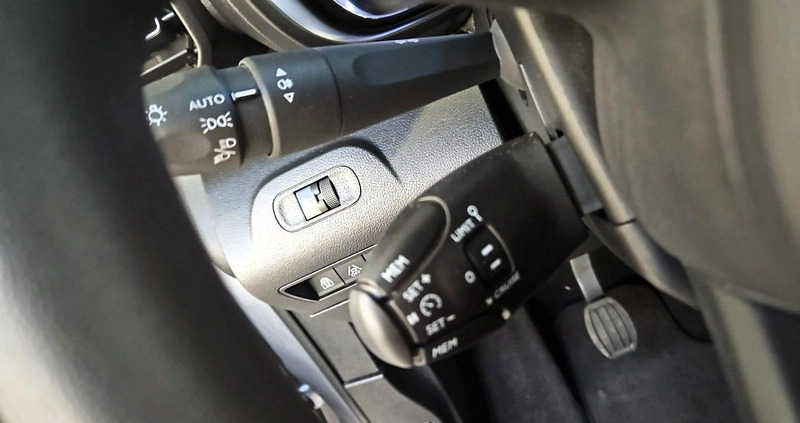 Toyota Proace City Verso cena 109900 przebieg: 50664, rok produkcji 2022 z Dzierżoniów małe 326